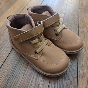 Stride rite Quinn Leather Tan Boot Boys 8m